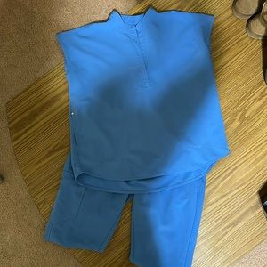 COPY - Figs Technical Collection Scrubs M